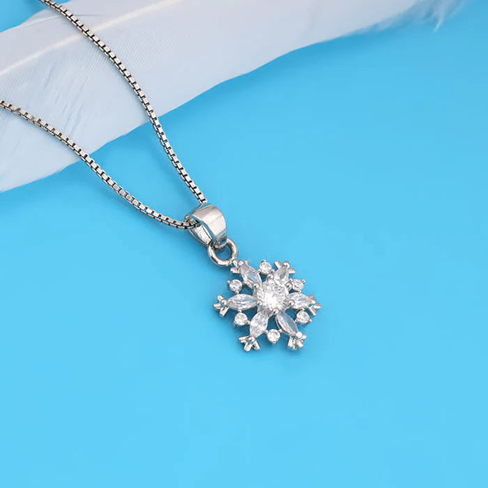 Silver Snowflake Pendant With Box Chain